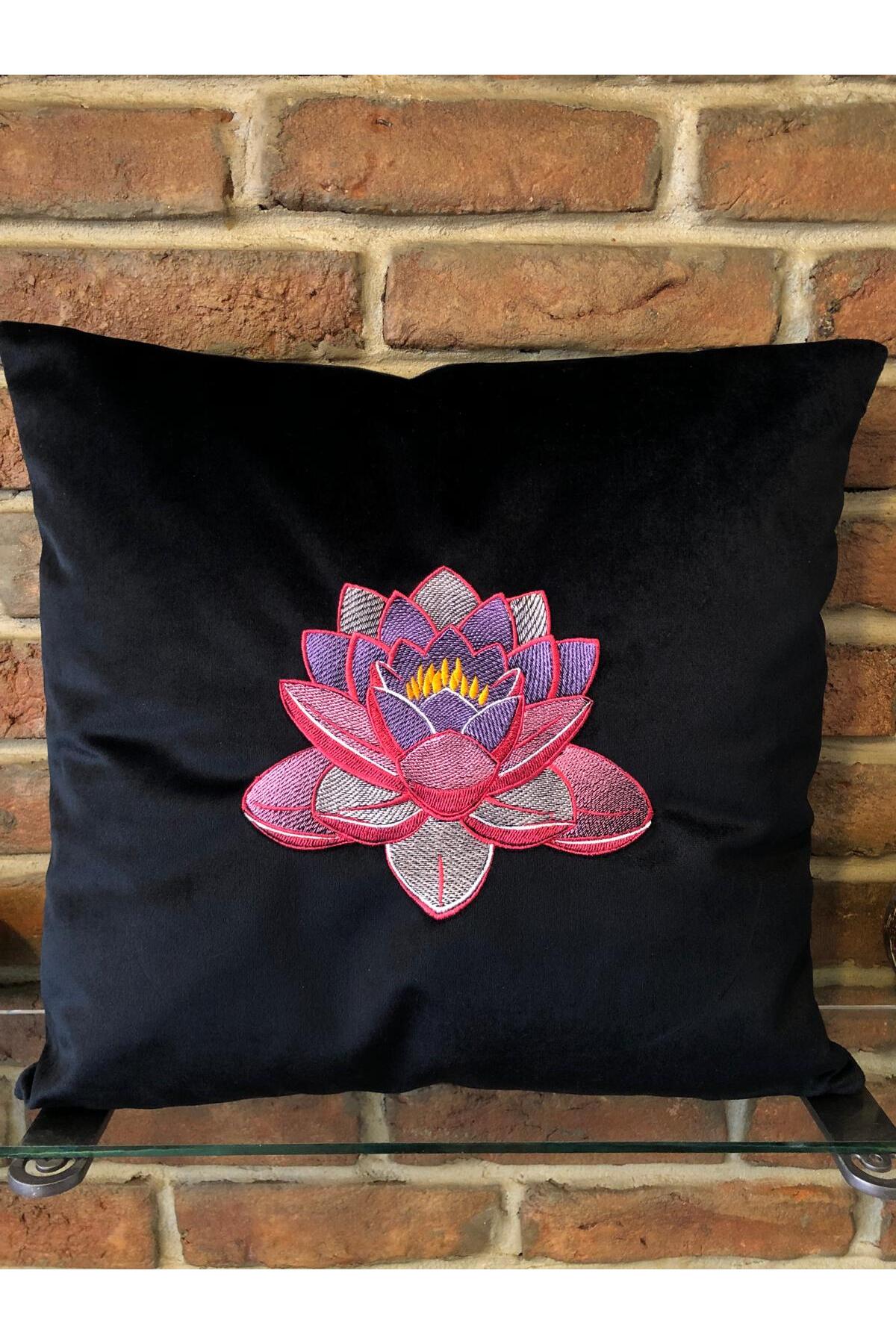 Lotus Çiçeği Nakışlı Siyah Kadife Kırlent Kılıfı Zen ve Huzur Temalı Dekoratif Yastık